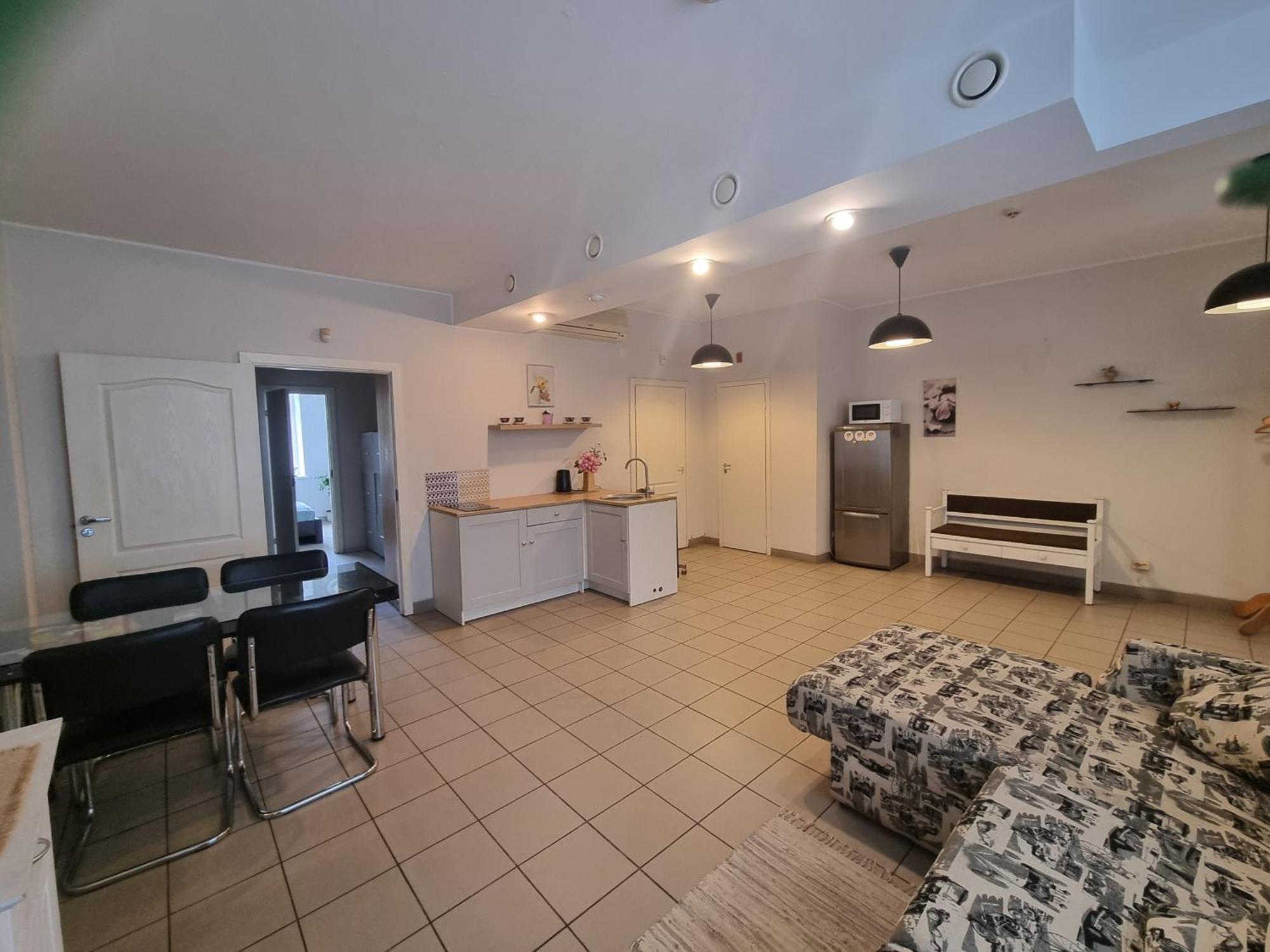 Camellia Studio Apartment & Parking Рига Экстерьер фото